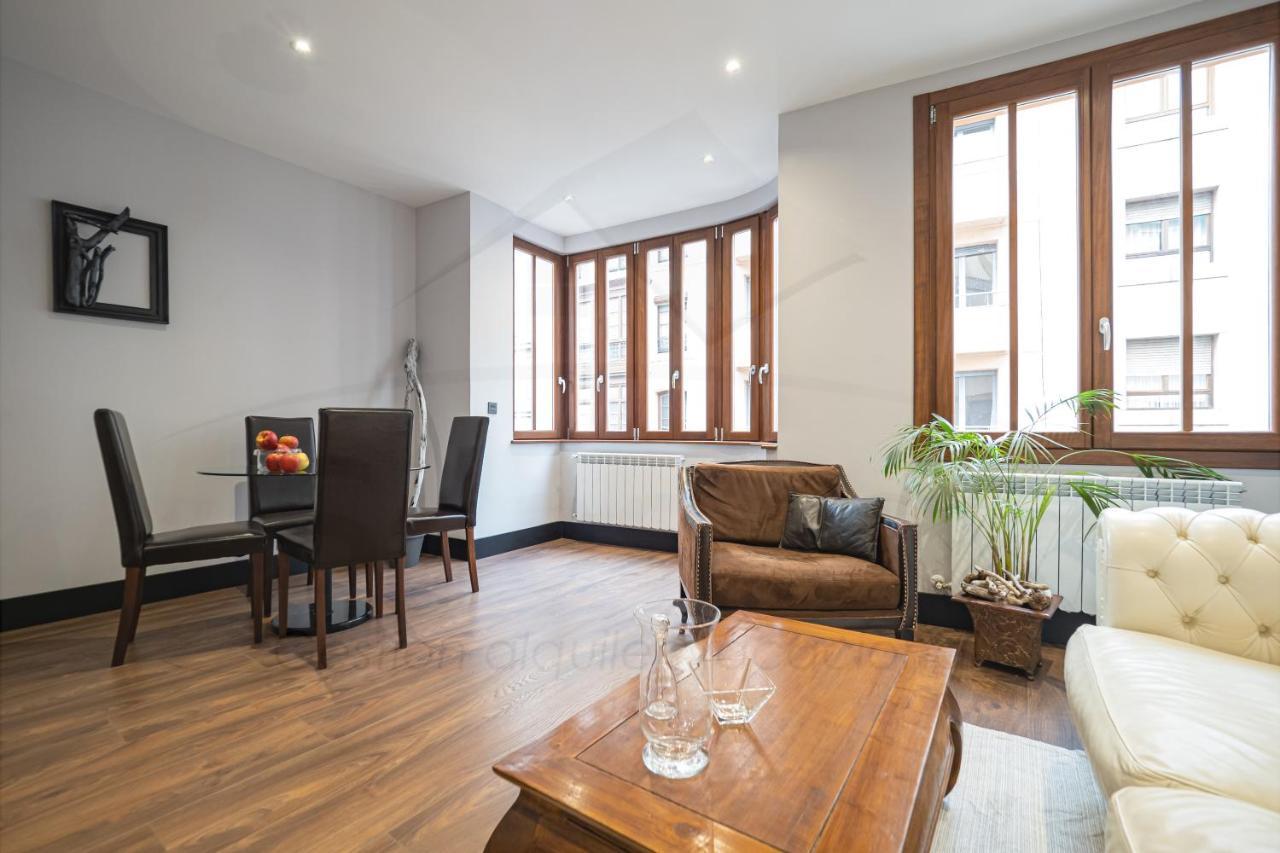 Chambre Noir Apartamento โอเบียโด ภายนอก รูปภาพ