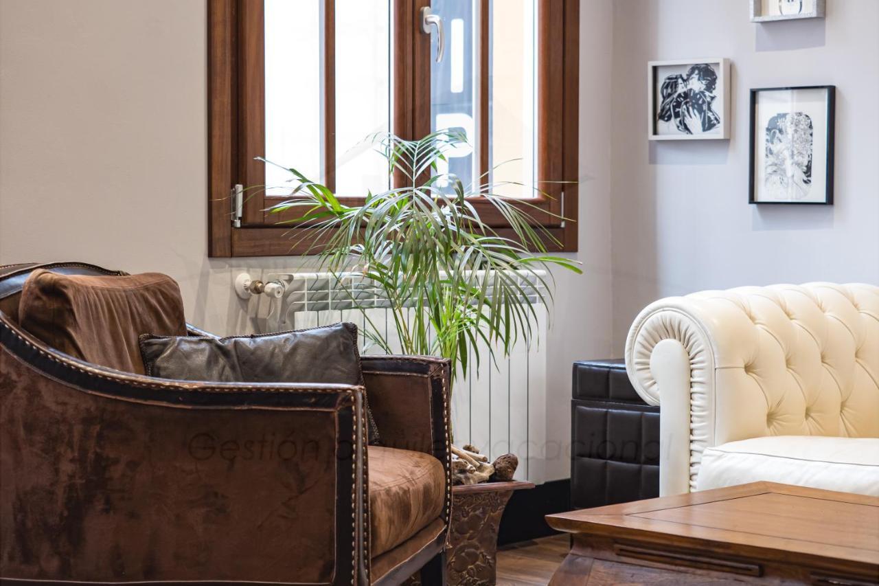 Chambre Noir Apartamento โอเบียโด ภายนอก รูปภาพ