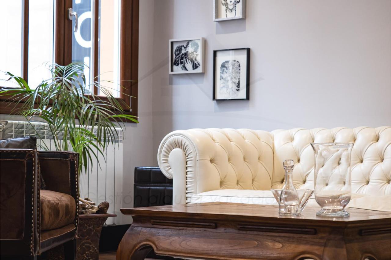 Chambre Noir Apartamento โอเบียโด ภายนอก รูปภาพ